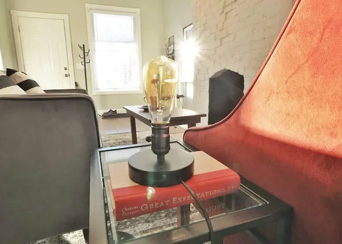 Сasa de vacaciones Housepitality - The Franklinton - Location